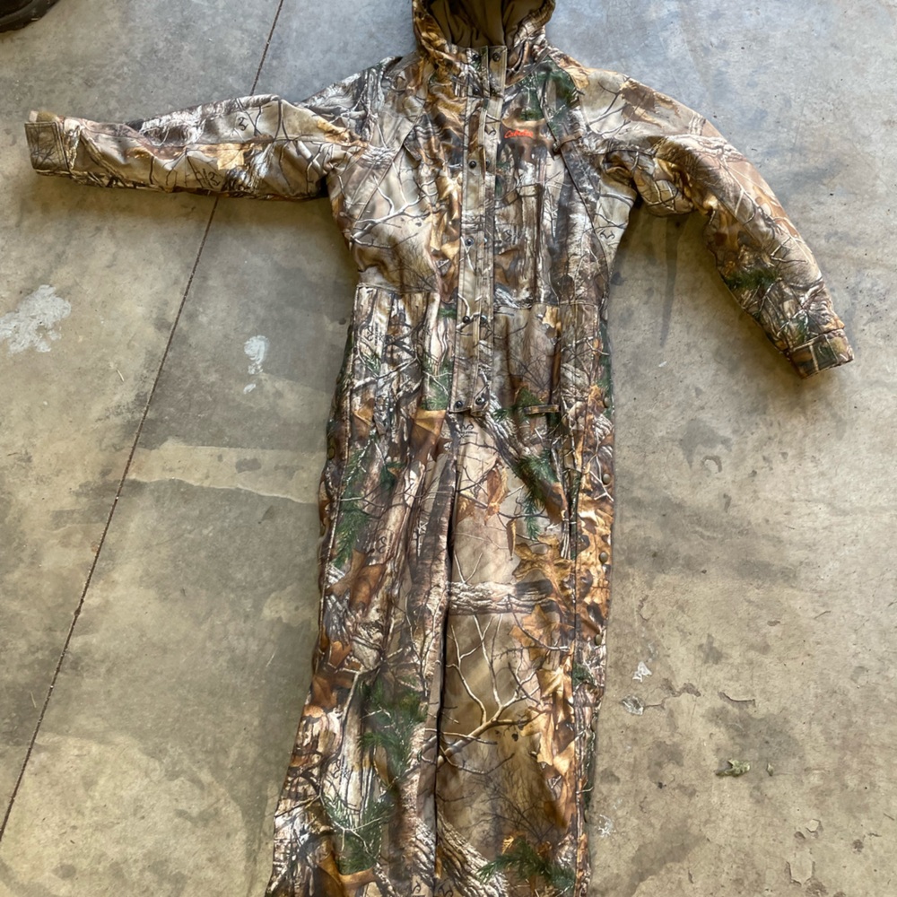 Cabela’s insulated youth full body hunting suit